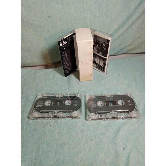 The Beatles Anthology 1 Double Cassette Set 1995 - Picture 3 of 5